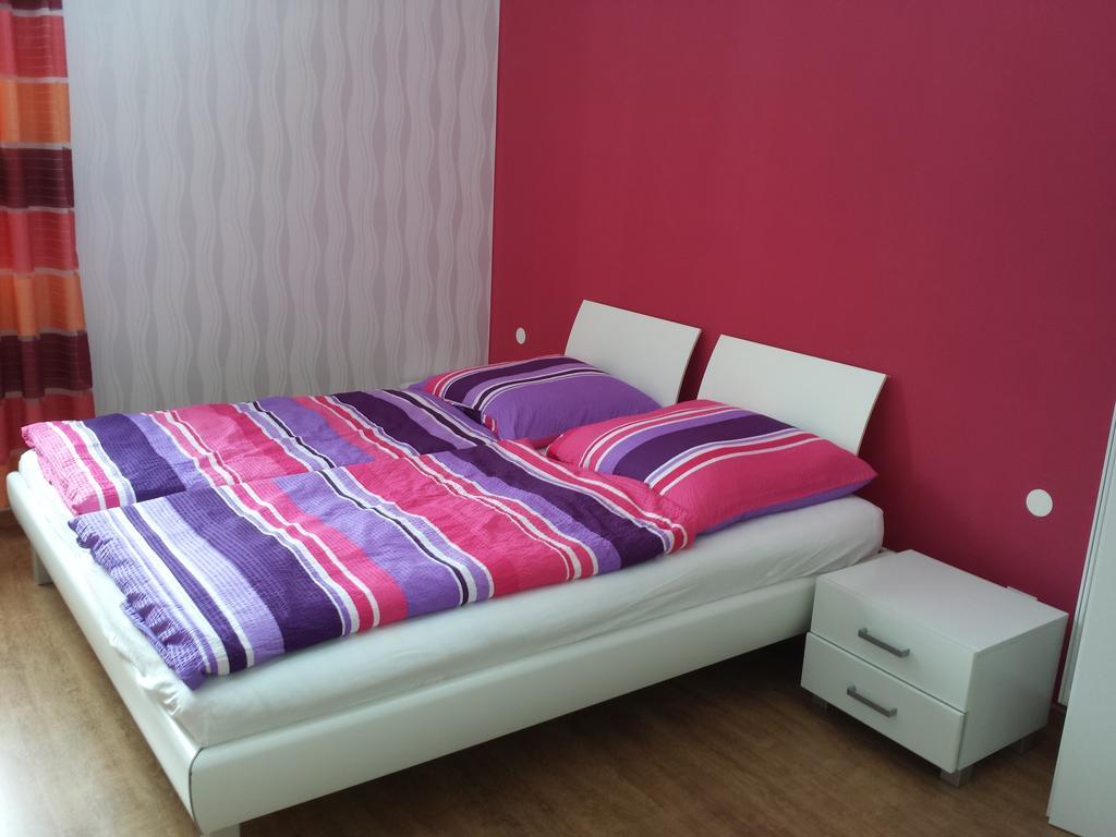 Gaestehaus Ditz Westoverledingen Δωμάτιο φωτογραφία